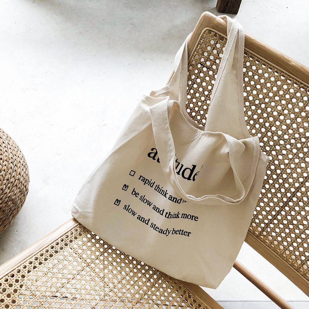 かわいい ブラック・アイド・ピーズ1018937571