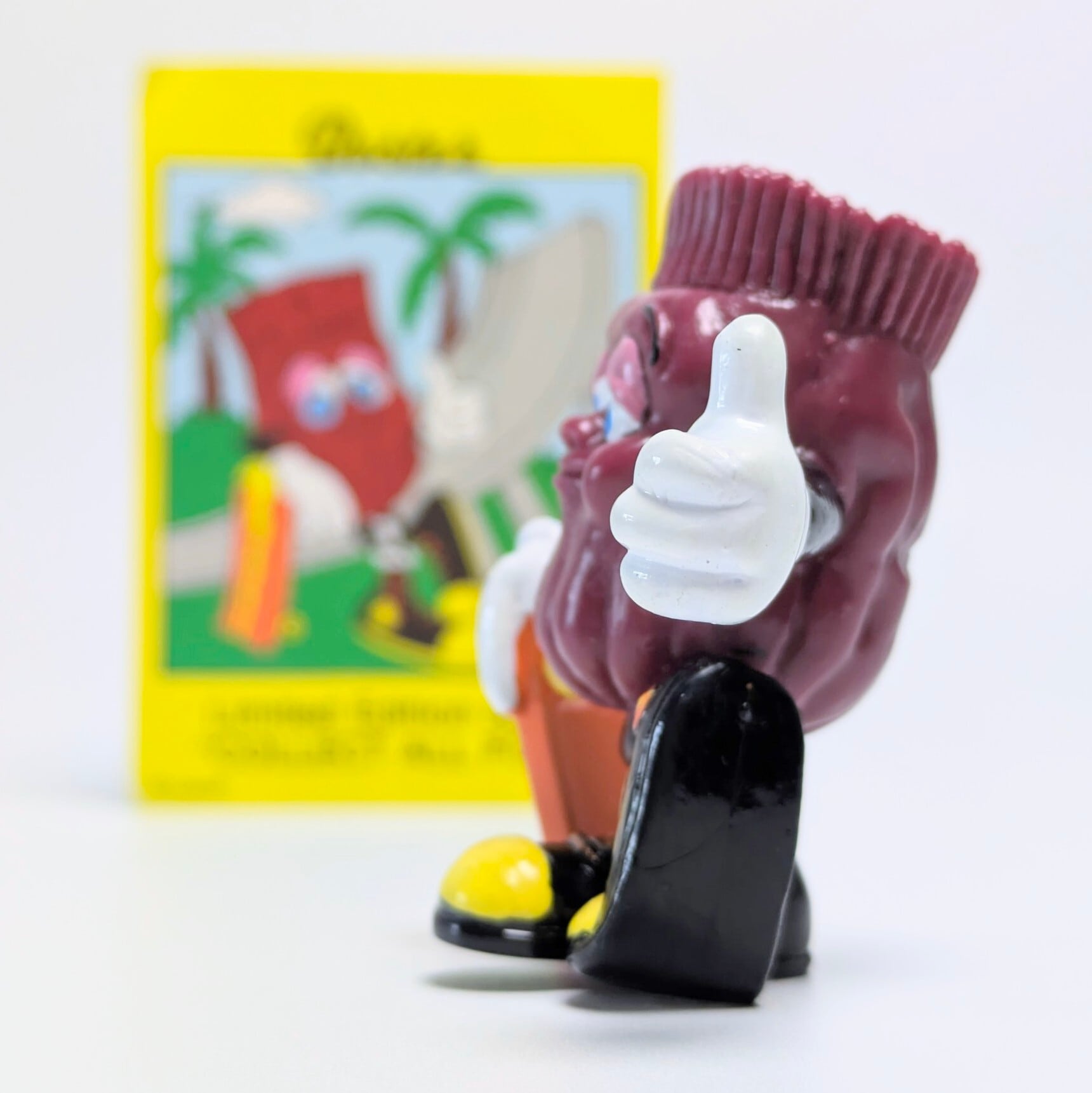 ☆ DEADSTOCK / VINTAGE 1991 ☆ 【 California Raisins(カリフォルニアレーズン)】『 Buster(バスター)/ Hardee's / CARD有り 』 ハーディーズミールトイシリーズ / PVC フィギュア ビンテージトイ 〚アメリカン雑貨 アメトイ〛