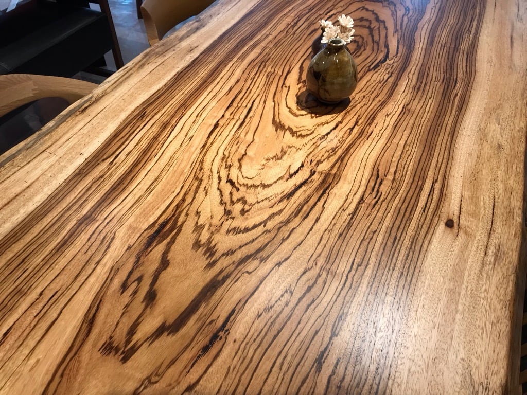 ゼブラウッド_1900×880×48_横浜元町店_テーブル天板/一枚板