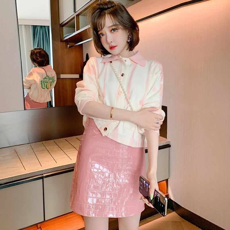 ニットカーディガンウェストレザースカート レッド 刺繍 MIUCO10021334388