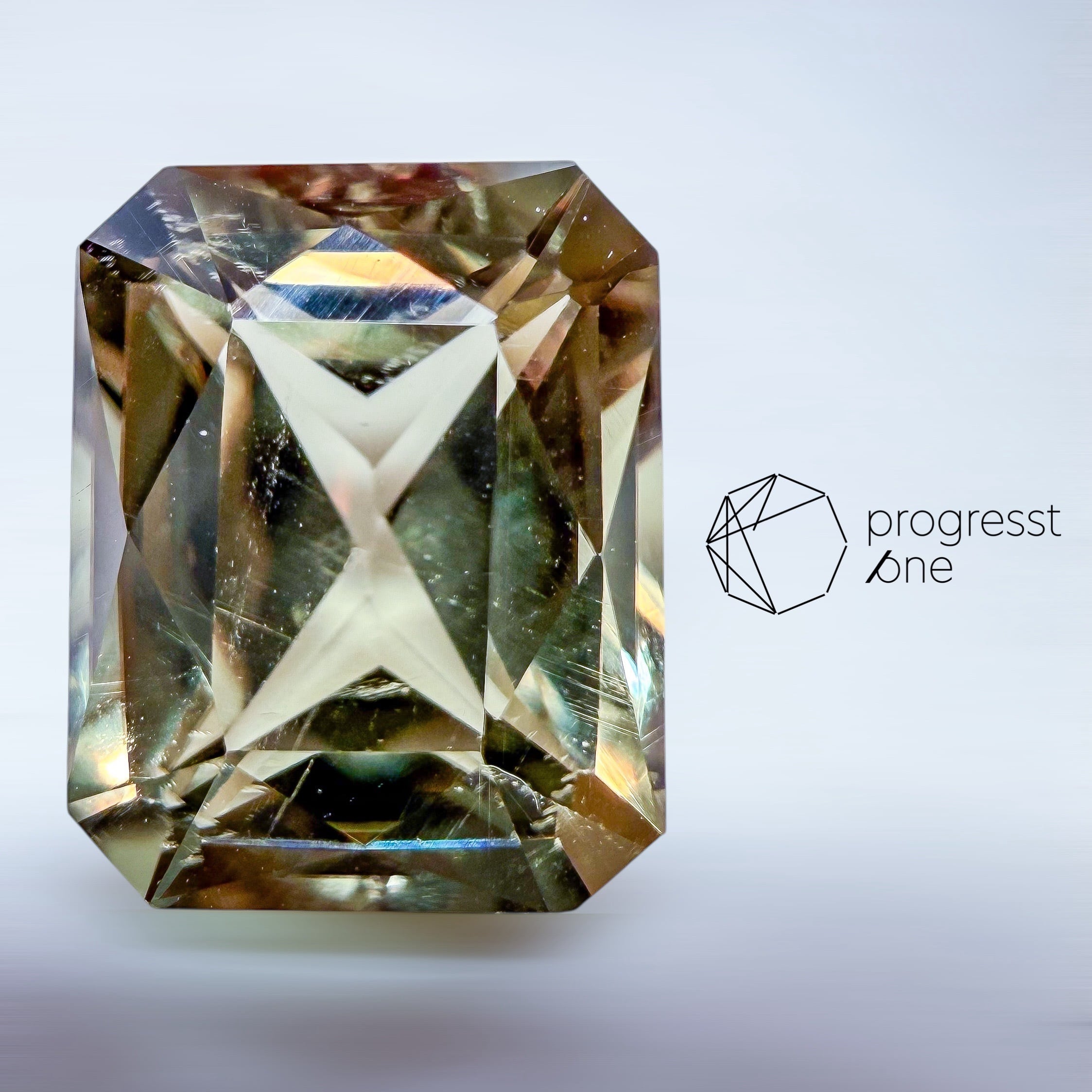 カラーチェンジダイアスポア(ズルタナイト)4.55ct | progresstone
