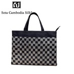 【完売】バッグ　シルクバッグ　軽いバッグ　クリスマス　シルクバッグ　男女兼用　夏ファッション　新登場　KHMER MOSAIC BAG カンボジアシルク　シルク　バッグ