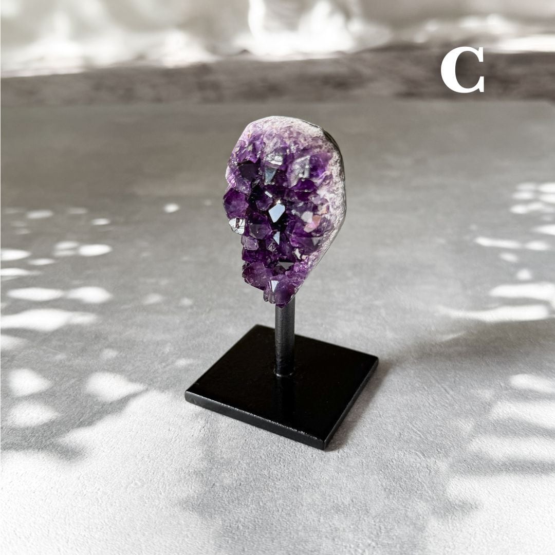 アメジスト スタンド付き （ブラック）【送料無料】｜Amethyst on Iron