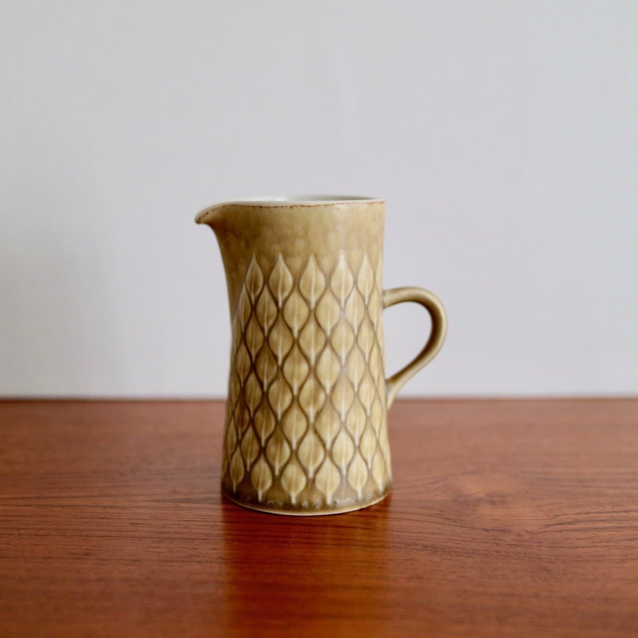 858205fc89824a0b6268d24a24f573