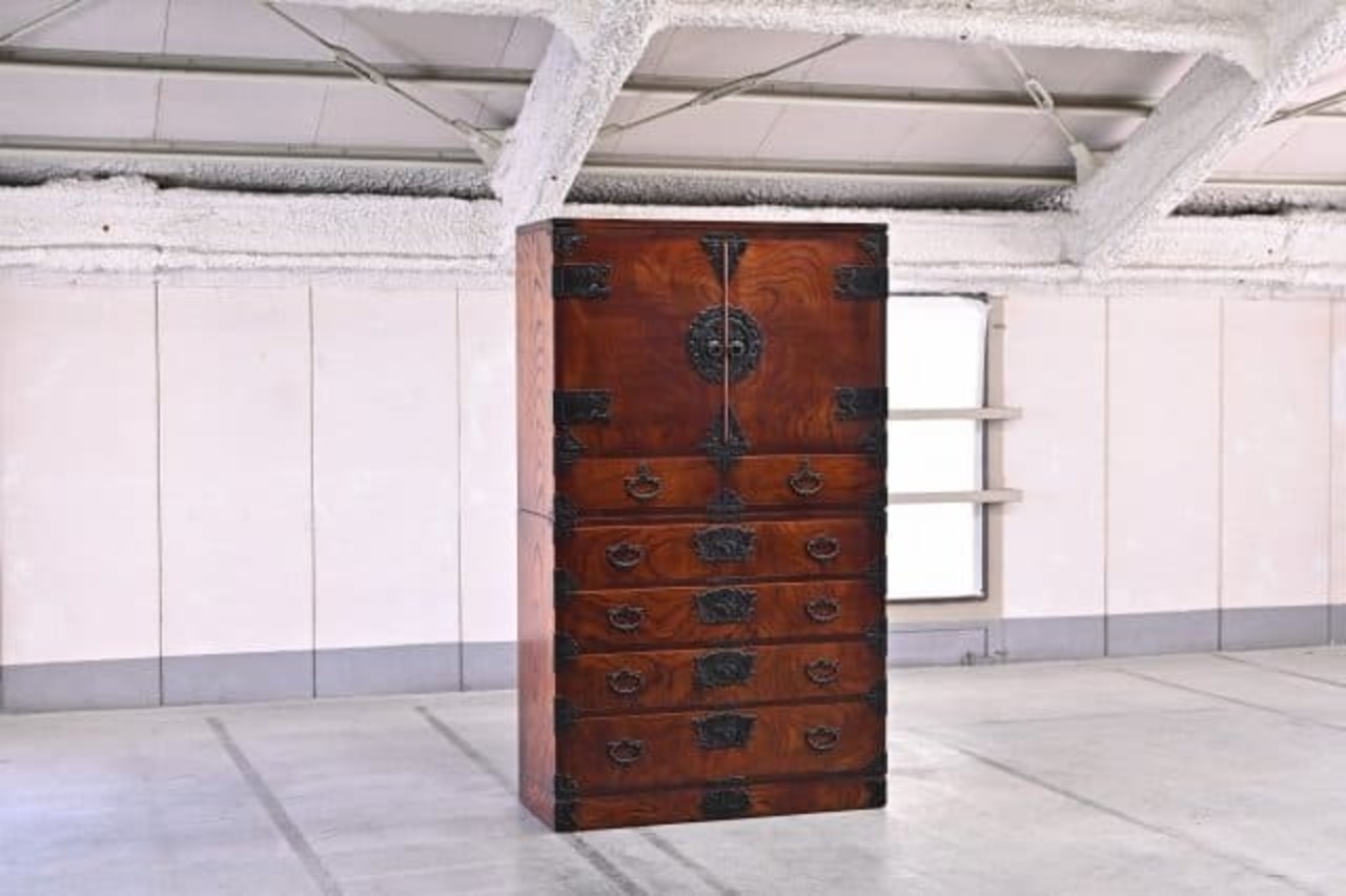 岩谷堂箪笥「3みちのく2号衣装」欅材 南部鉄器金具 収納家具 ワードローブ 和家具 伝統民芸家具 職人 ケヤキ 着物 寝室 洋服タンス【中古家具/中古インテリア/USED家具ユーズド家具/リサイクル】