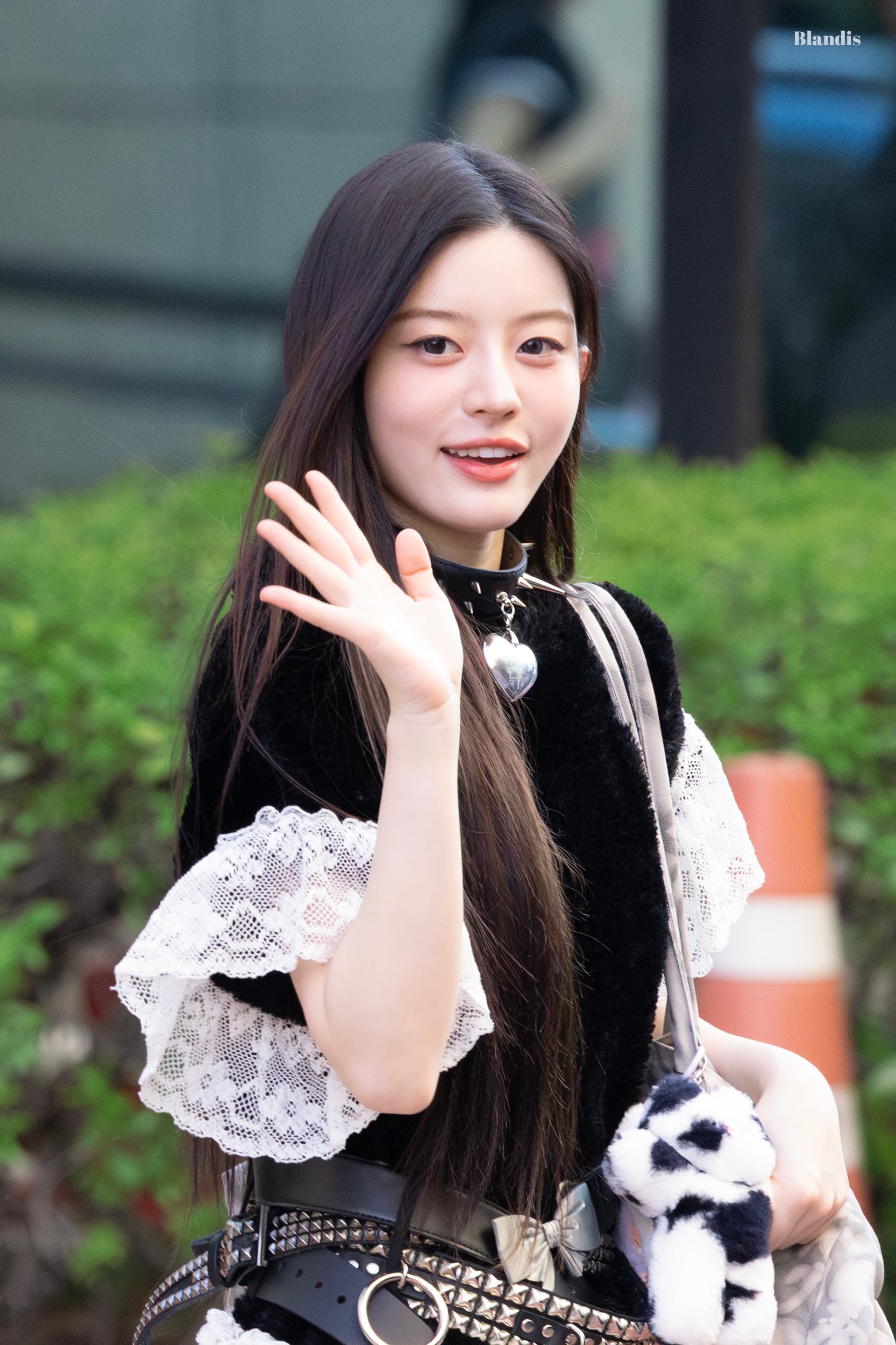 ☆ILLIT ミンジュ 着用！！【lelbobrown】Little Cat Keyring Mika