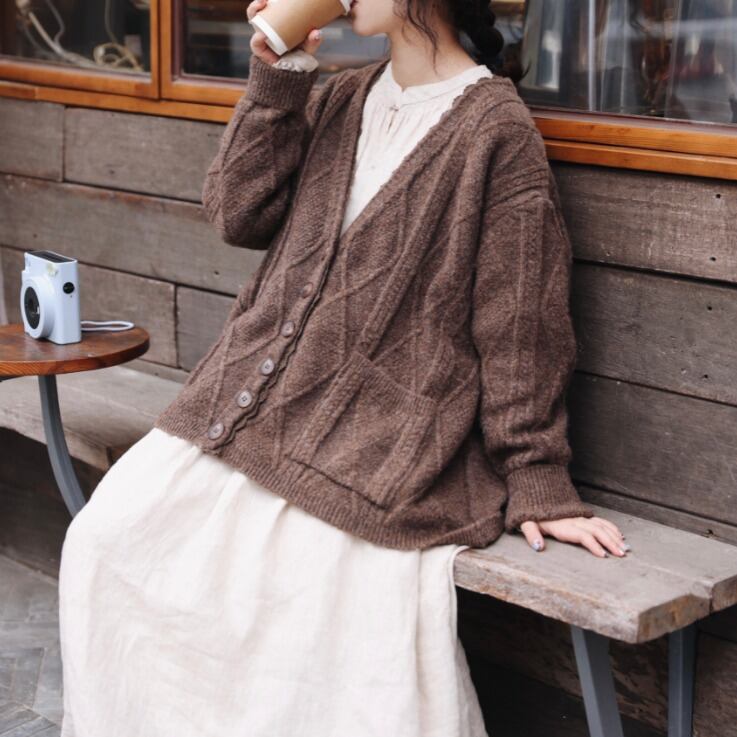 ダイヤ柄ニットカーディガン 2132 Lehtia レフティア 淡色レトロなナチュラルスタイル