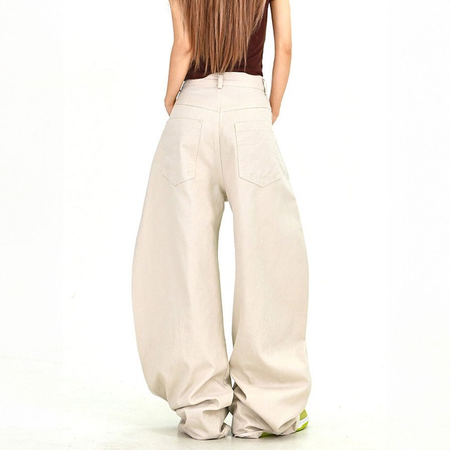 アーチレターグラフィックルーズラインカーブパンツ 1col   R01907