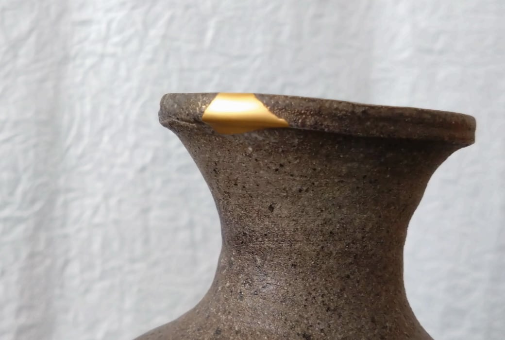 坂本良子】珠洲焼／焼締 金継ぎ徳利・花器 | ピースクラフツ