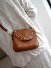 Rosalie Scallop Leather Shoulder Bag F0787