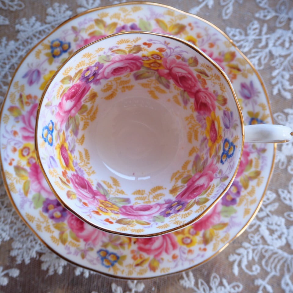 英国ロイヤルアルバート セレナ 希少・小さめカップ&ソーサーA F4