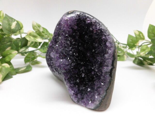 【送料無料】【高品質】 ウルグアイ産アメジスト no.5