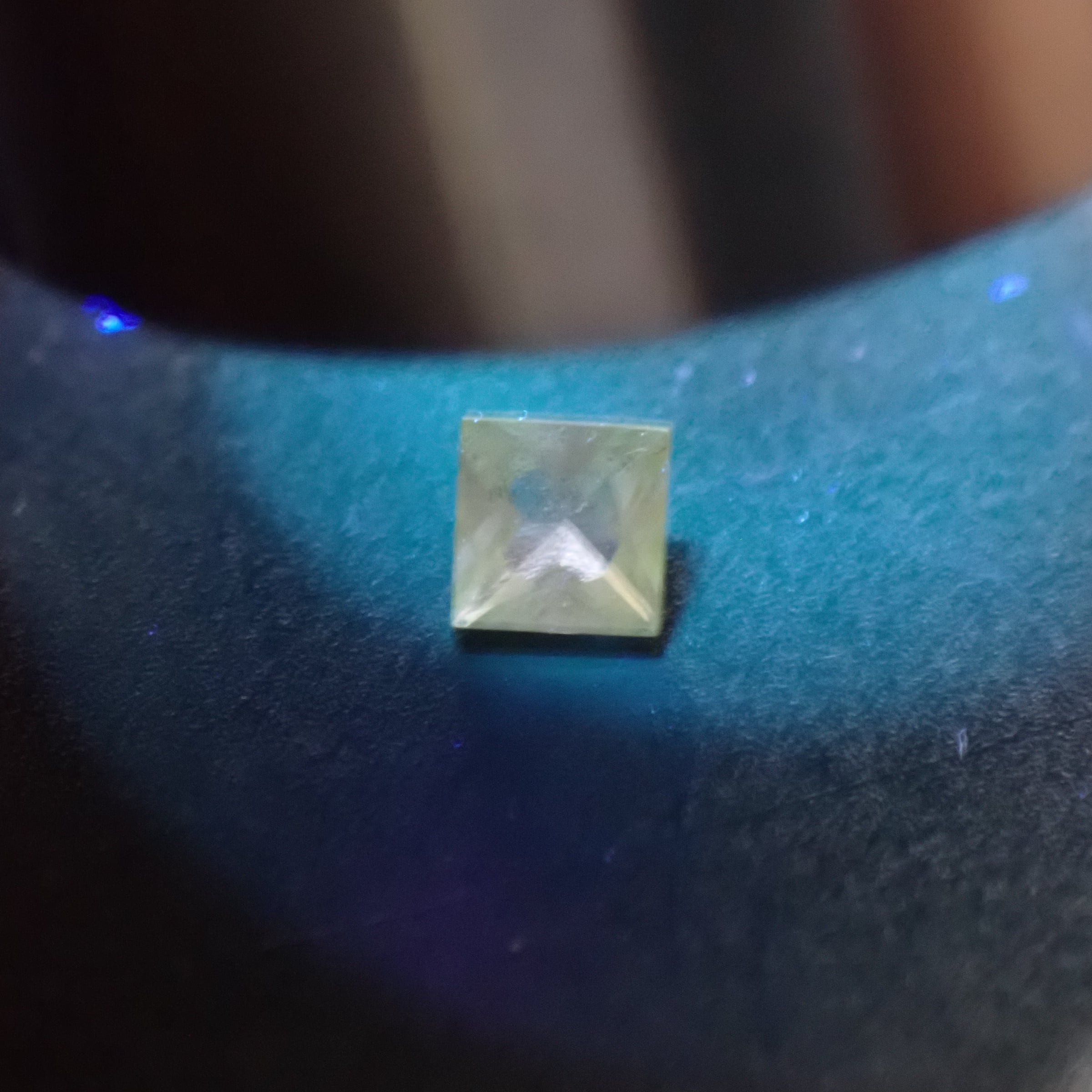 GM　ブルーコーネルピン ブルーコーネルピン(宝石名ブルー・コーネルピン)タンザニア産