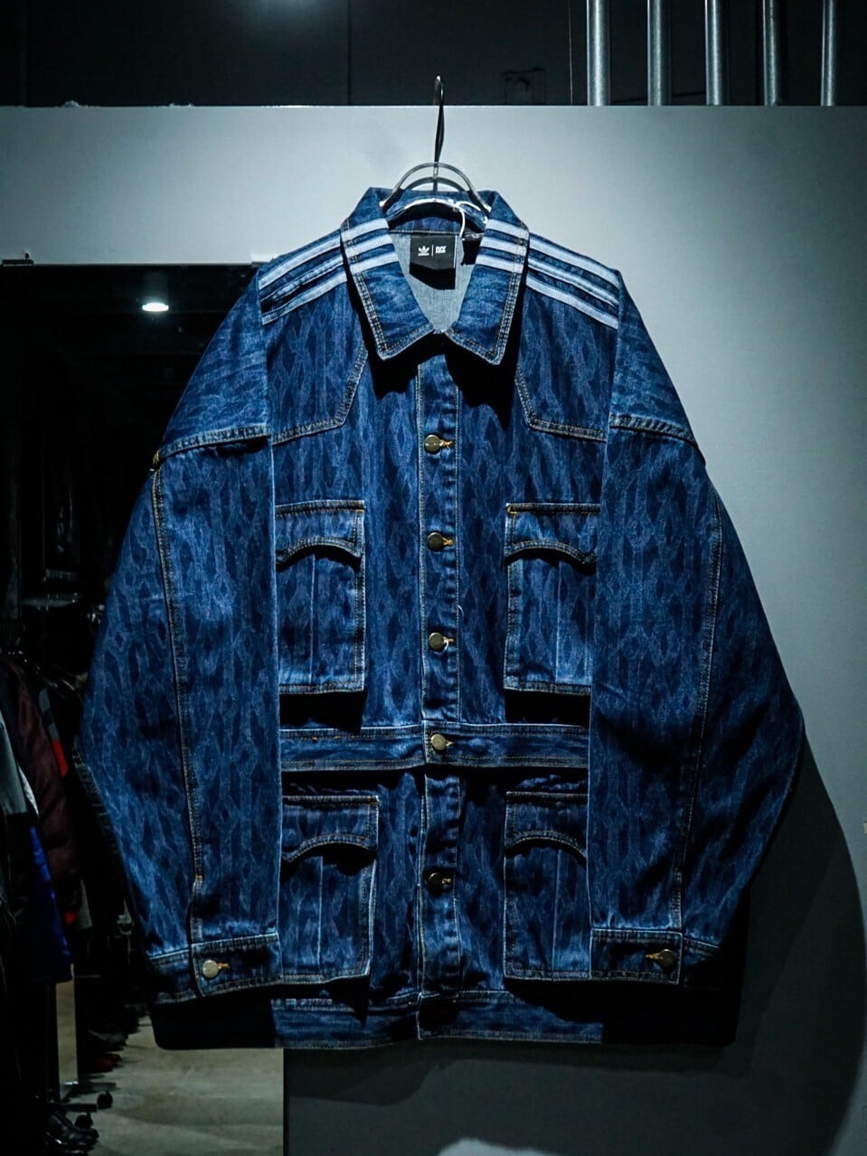add (C) vintage】