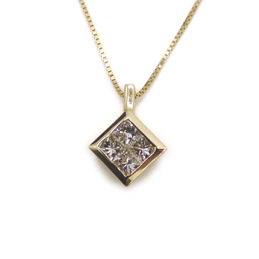 K18 LOVEペンダントトップ 18金 愛 ネックレストップ チャーム Y01696