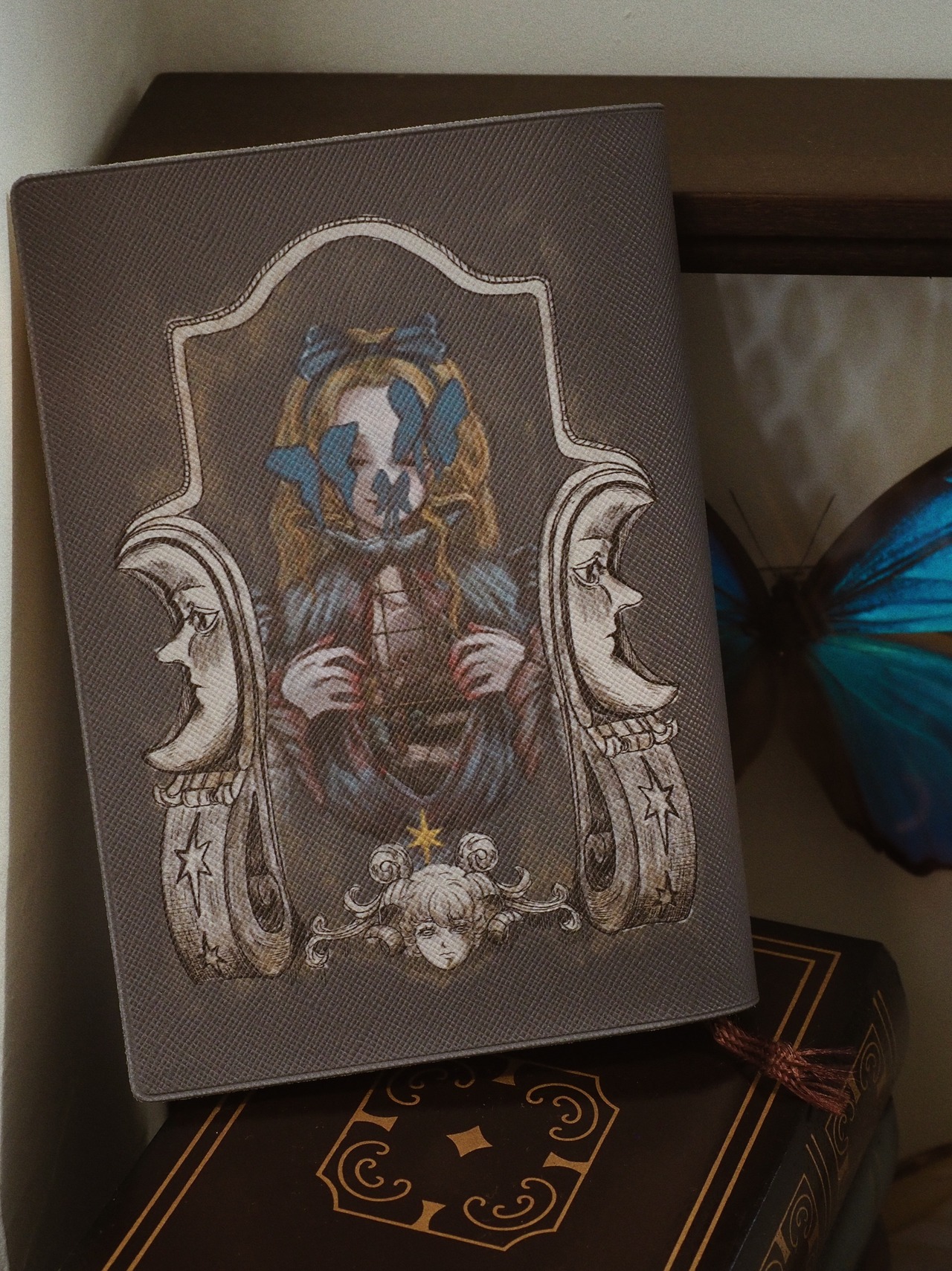 月の国のアリス　ブックカバー