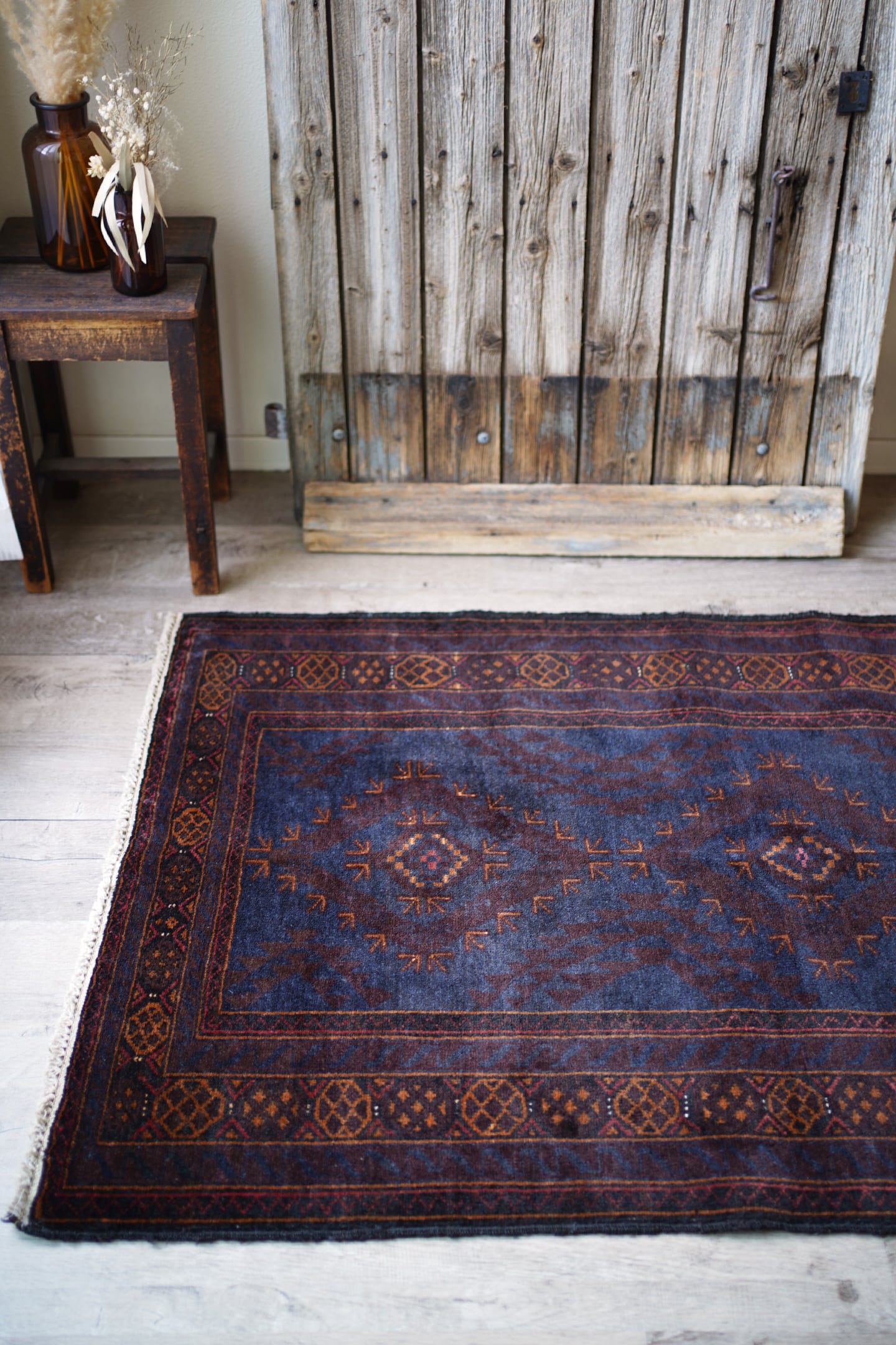 447】Vintage Afghan Baluch rug 1985's | ヴィンテージラグ専門店