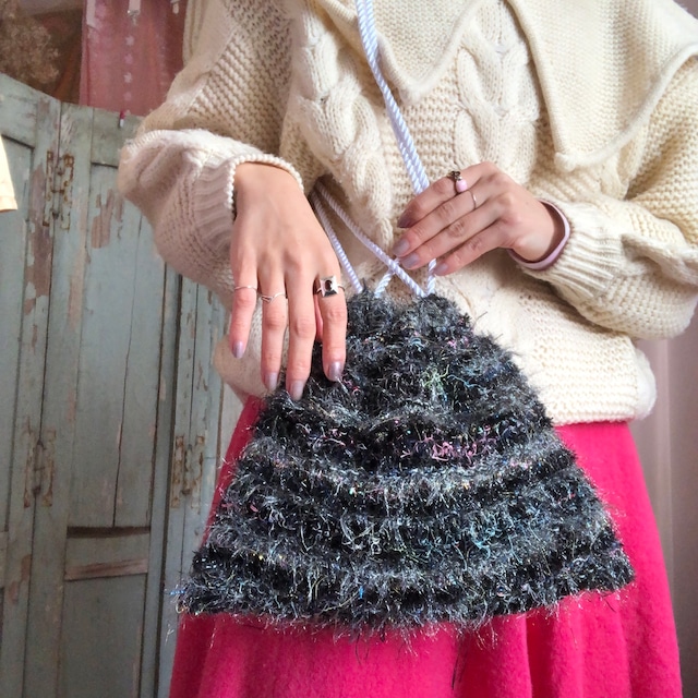 hand knit bag :black