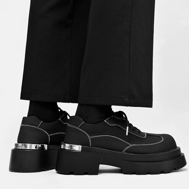 P★RADA ブラックレザー ローファー** ♡ 厚底 ローファー P☆rada 黒 シンプルデザイン プラダ