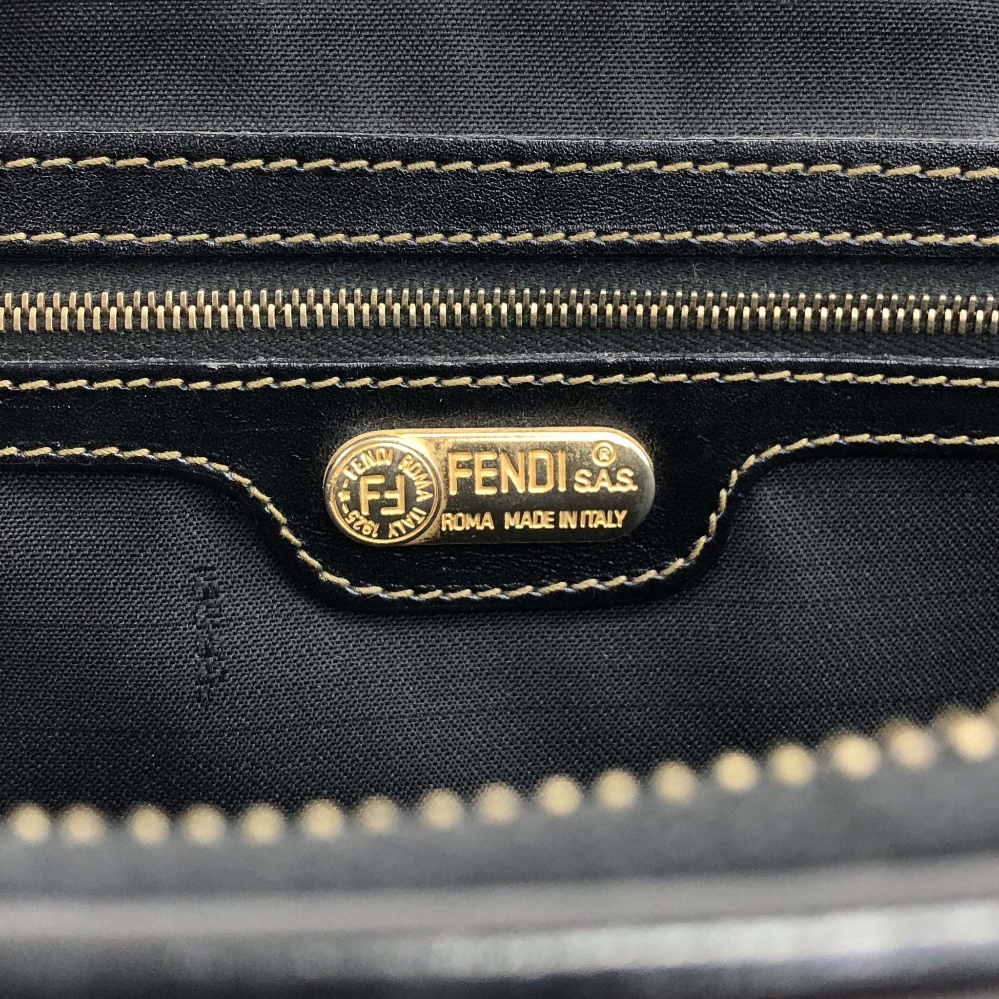 FENDI フェンディ ペカン柄 ハンドバッグ ブラウン ブラック PVC