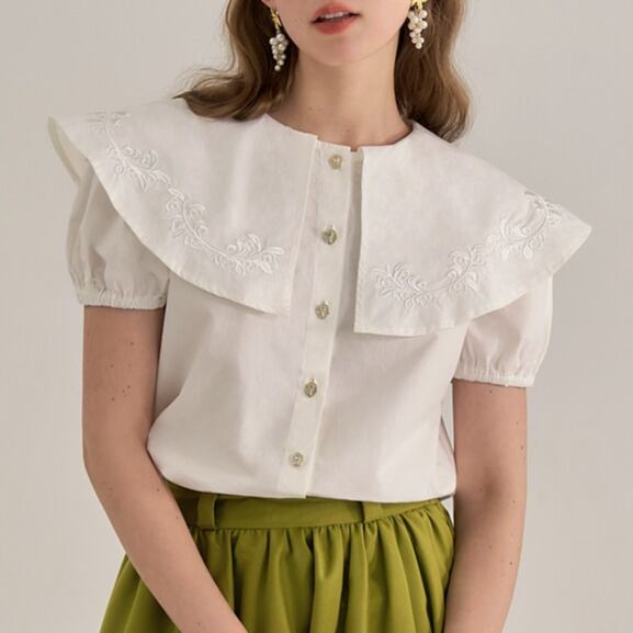 刺繍入りピーターパンカラーブラウス 00310