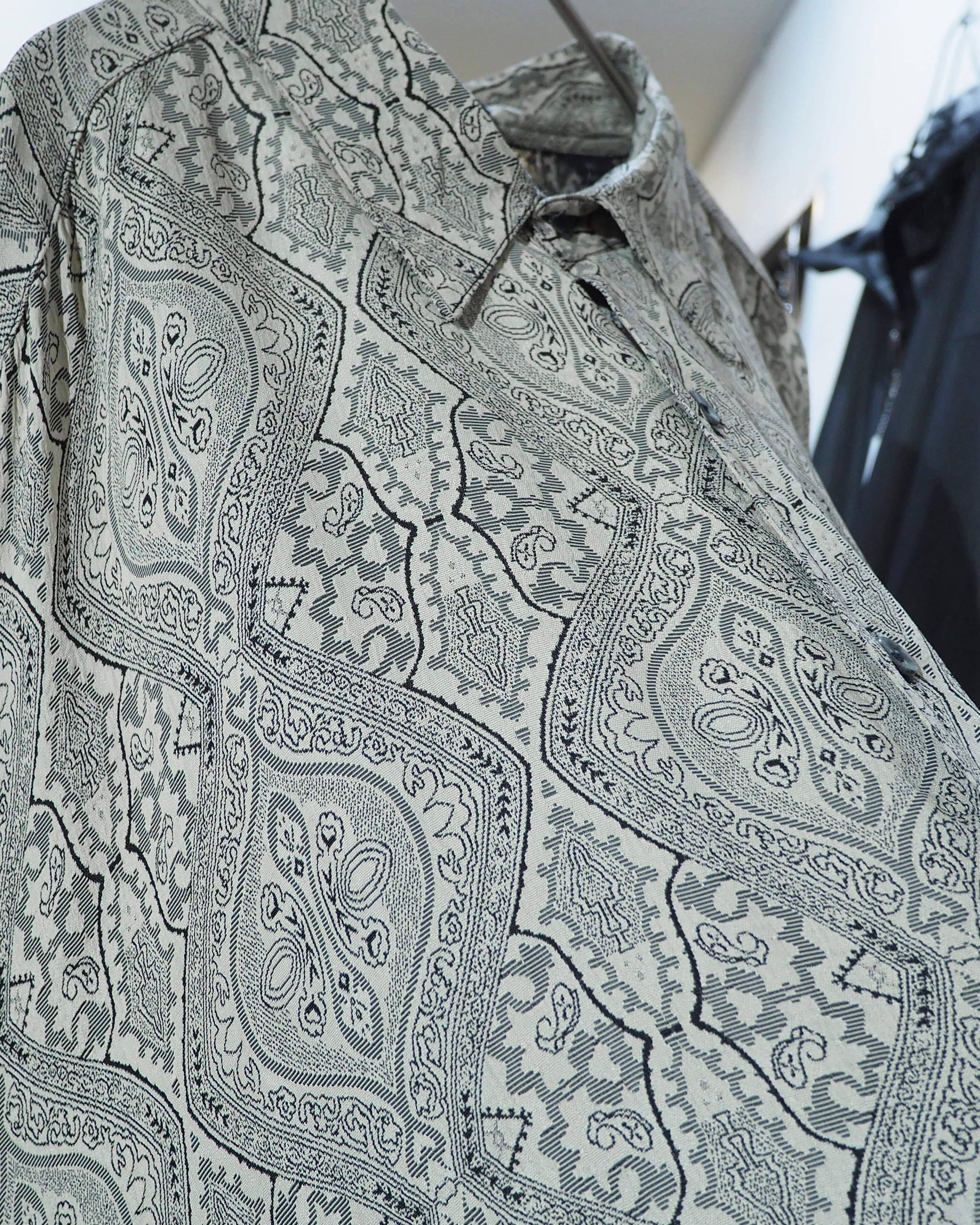 1990s " GOOUCH - Phiz " Beautiful Arabesque pattern Embroidery vintage loose Shirt