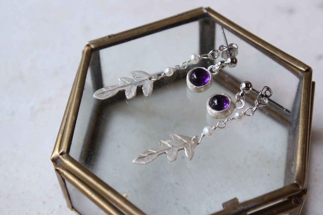 アメジストのリーフピアス　