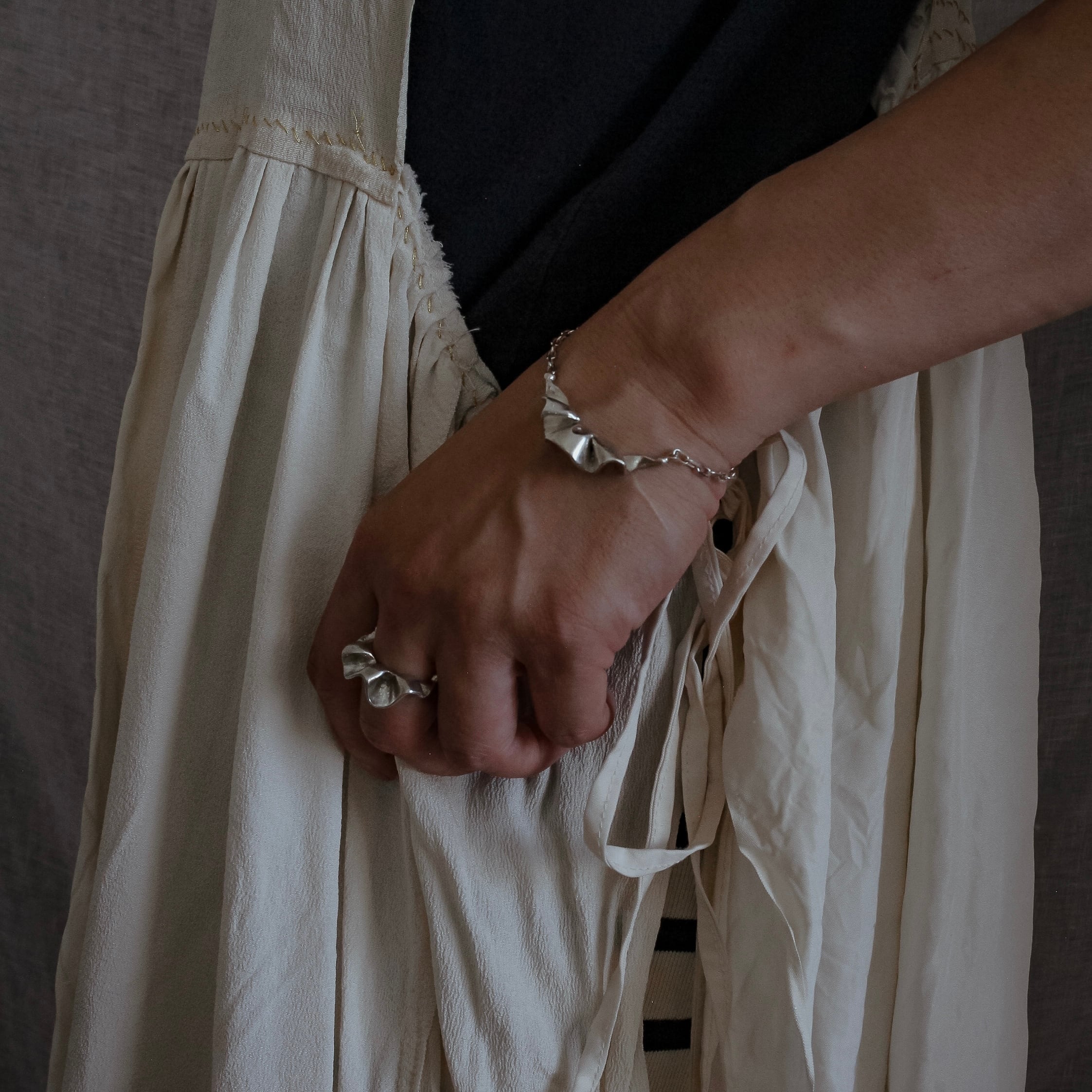 Flow ブレスレット(シルバー)