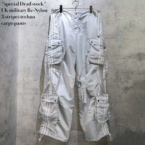 "special Dead stock" UK military Re-Nylon 3 stripes techno cargo pants
