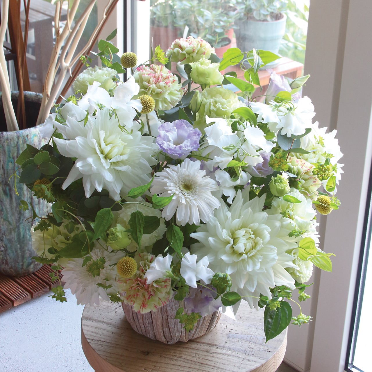 お供え用フラワーアレンジメント(LLサイズ)|初七日・四十九日・法要に