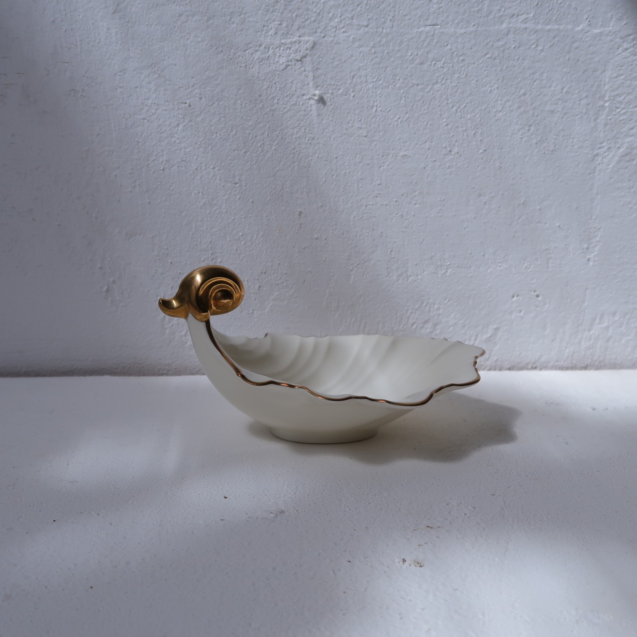 貝殻のようなお皿