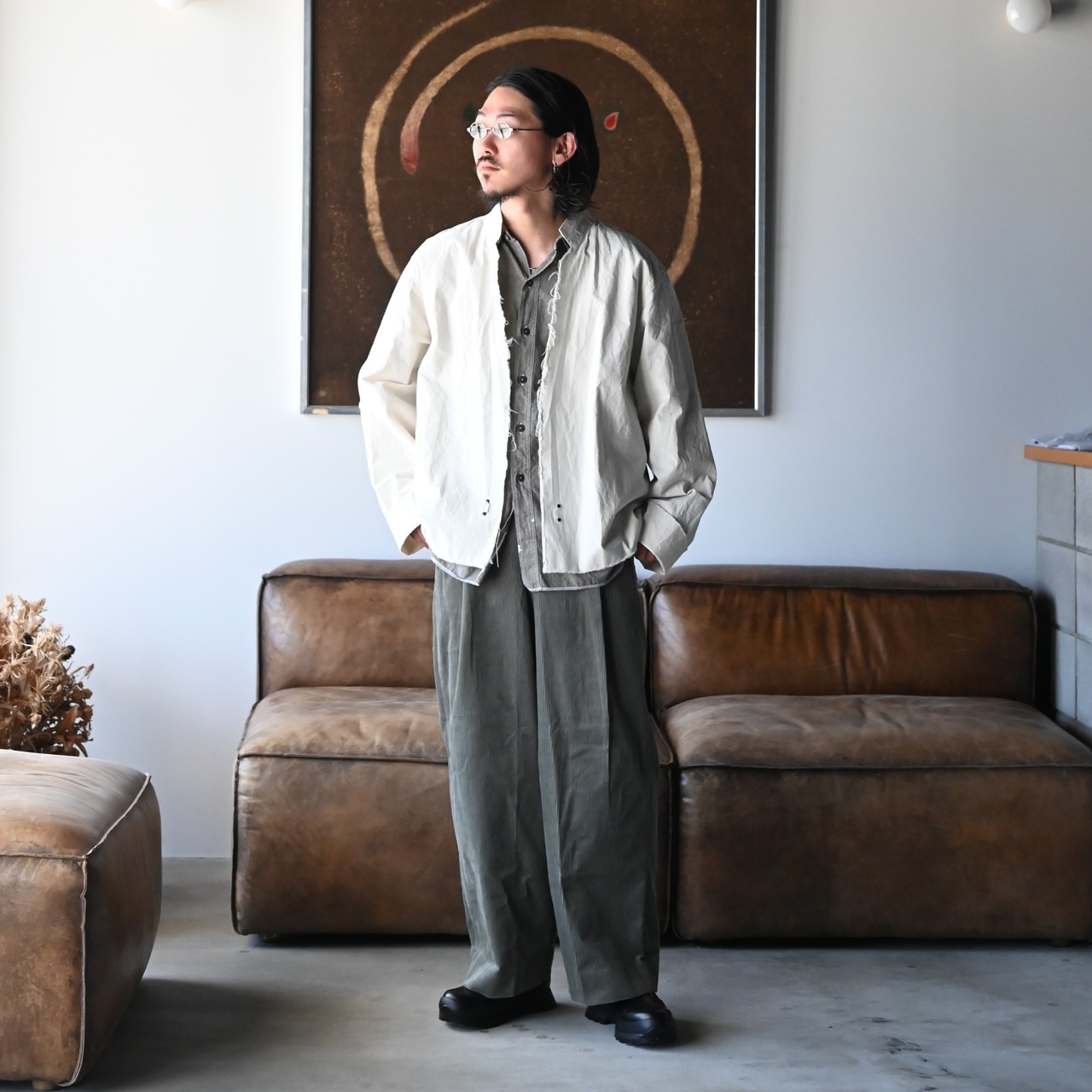 LEH(レー)コーデュロイラップワイドスラックスコーディネート②