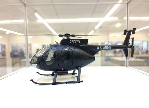 17日ブラック先行発送◆3%割引+バッテリー1個サービス◆小型1 /16スケール RTF YUXIANG F119S GPS MD500(カラー: ブラック) 全長485mm 重量700g