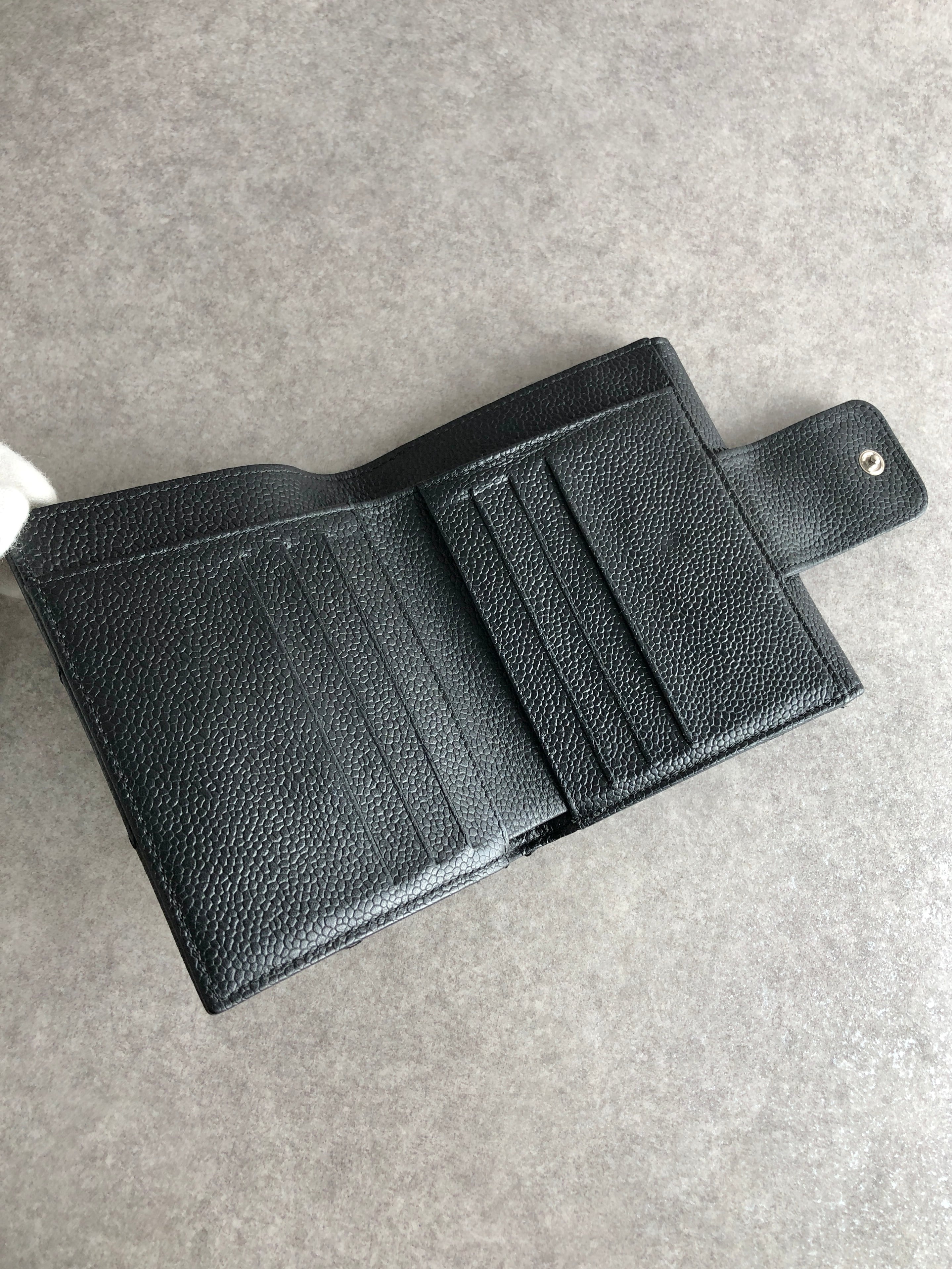 CHANEL シャネル チョコバー 財布 ブラック ロゴ キャビアスキン 二