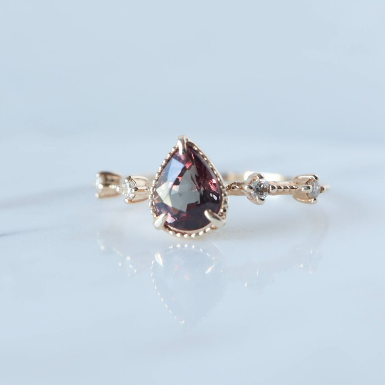カラーチェンジガーネット(PS)&Dia リング | DoubleMoon jewelry