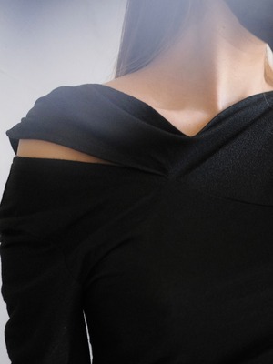 Draped Top / BLACK