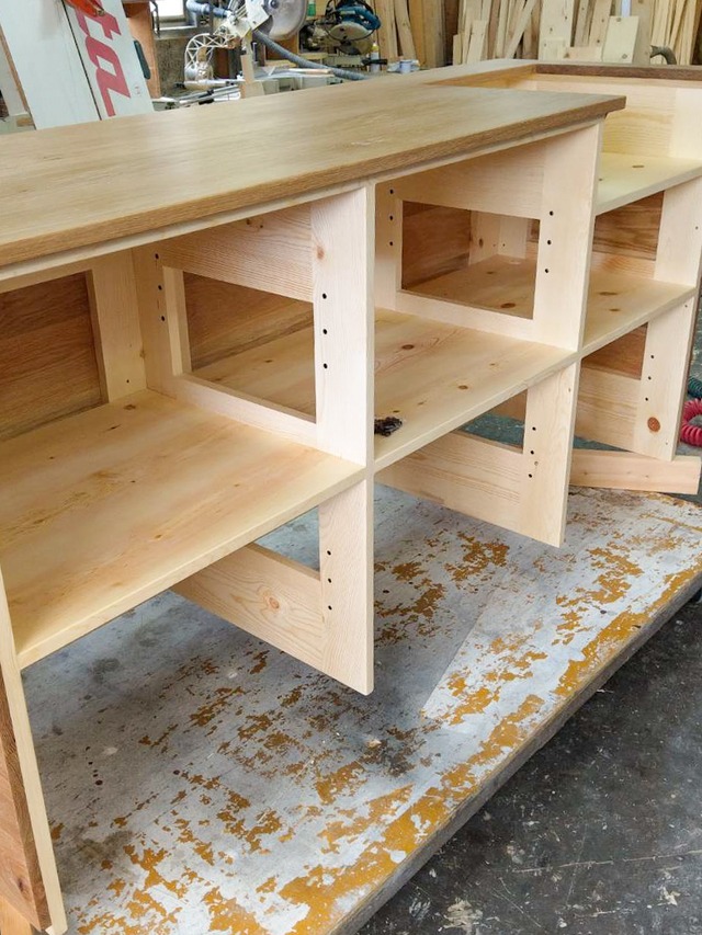 アパレルショップ向けオーク材レジカウンター49 (ホワイトオーク・オーダーメイドレジカウンター)W1900