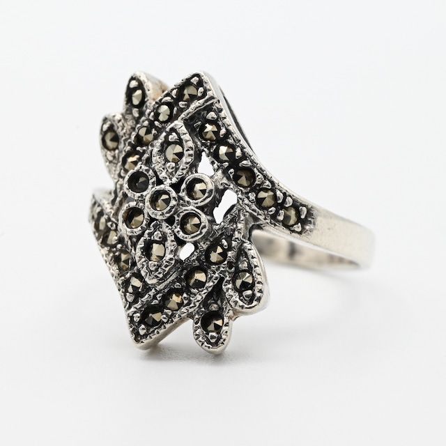 Marcasite Accent Wide Graceful Design Ring #10.5 / Denmark