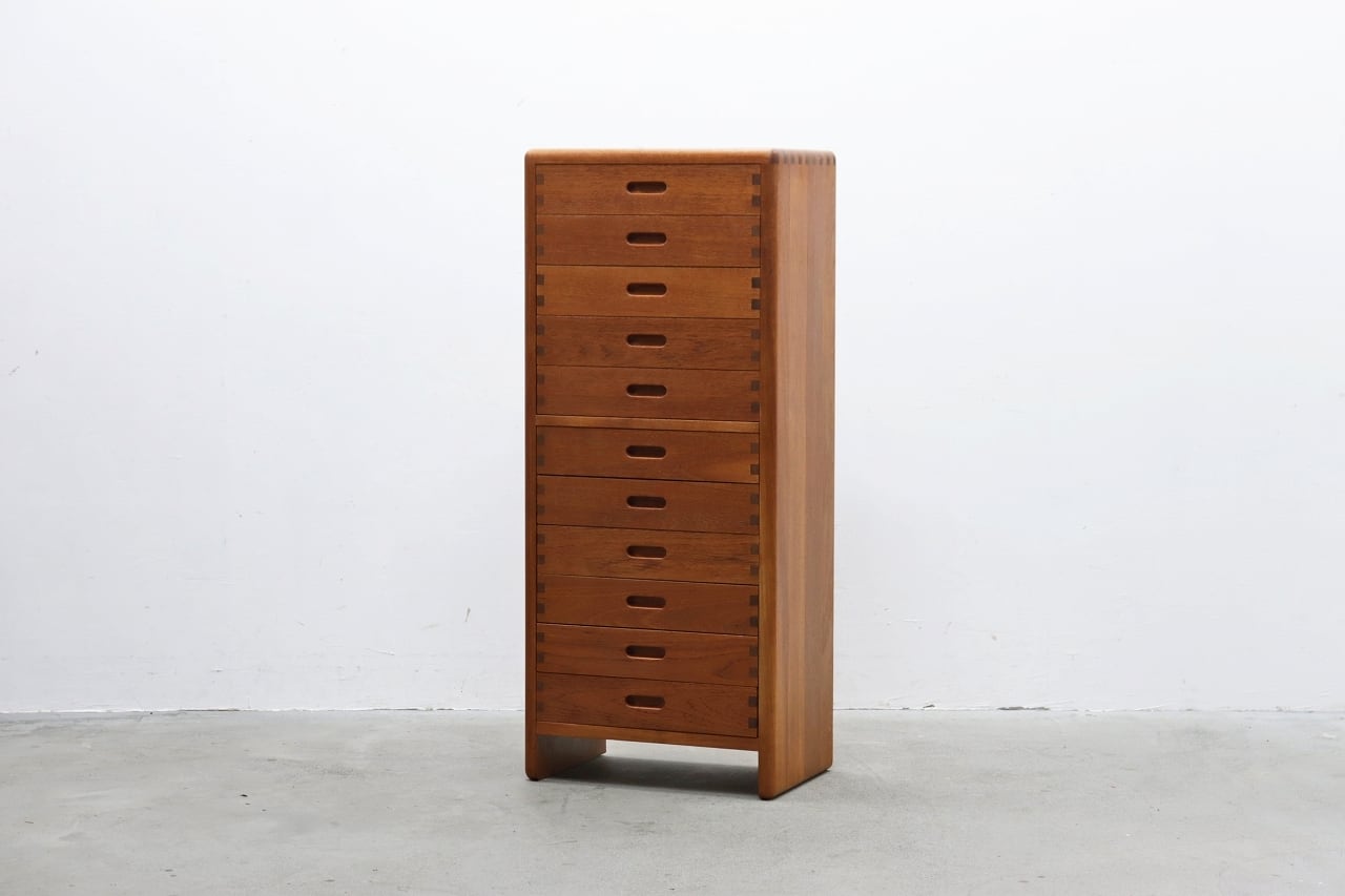 北欧 デンマーク製 ニールスバッハ チーク材 チェスト 収納家具 ヴィンテージ Niles Bach ニールス バッハ チーク 無垢材 トールチェスト 箪笥 収納