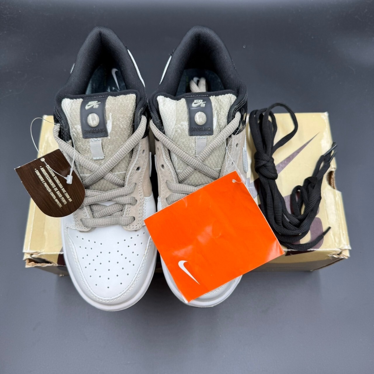 ×GIRLS DON'T CRY SB DUNK LOW PRO QS RED BQ6832-600