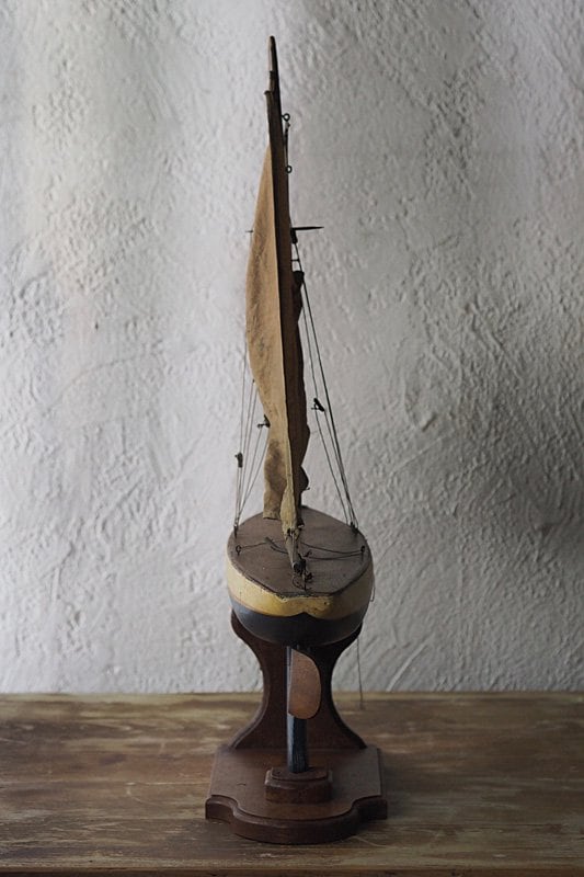 風を受けポンドヨット-antique pound yacht | アンティーク