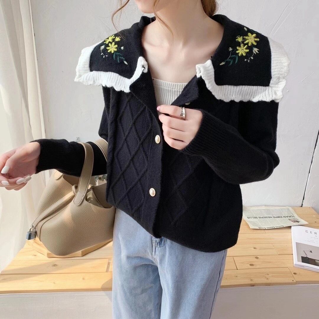 セーラーカラー刺繍カーディガン