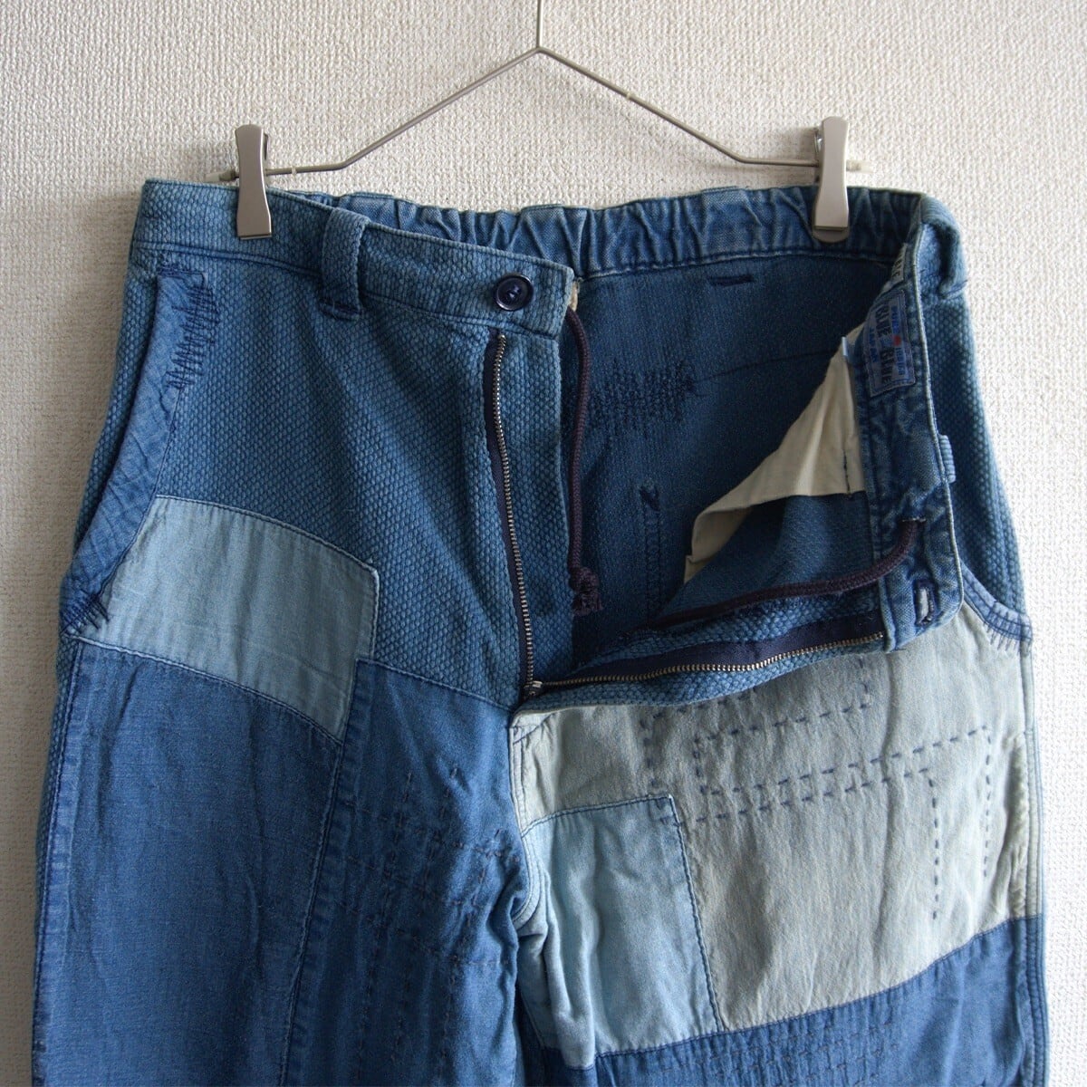 希少 雰囲気抜群 BLUE BLUE JAPAN ブルーブルー デニム インディゴ染め 長袖 Tシャツ カットソー S/1 コットン 日本製 花 フラワープリント BLUE BLUE JAPAN 2024FW OUTER COLLECTION | BLUE BLUE JAPAN | ブルー