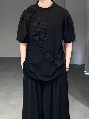 frill flower decorative pullover / black