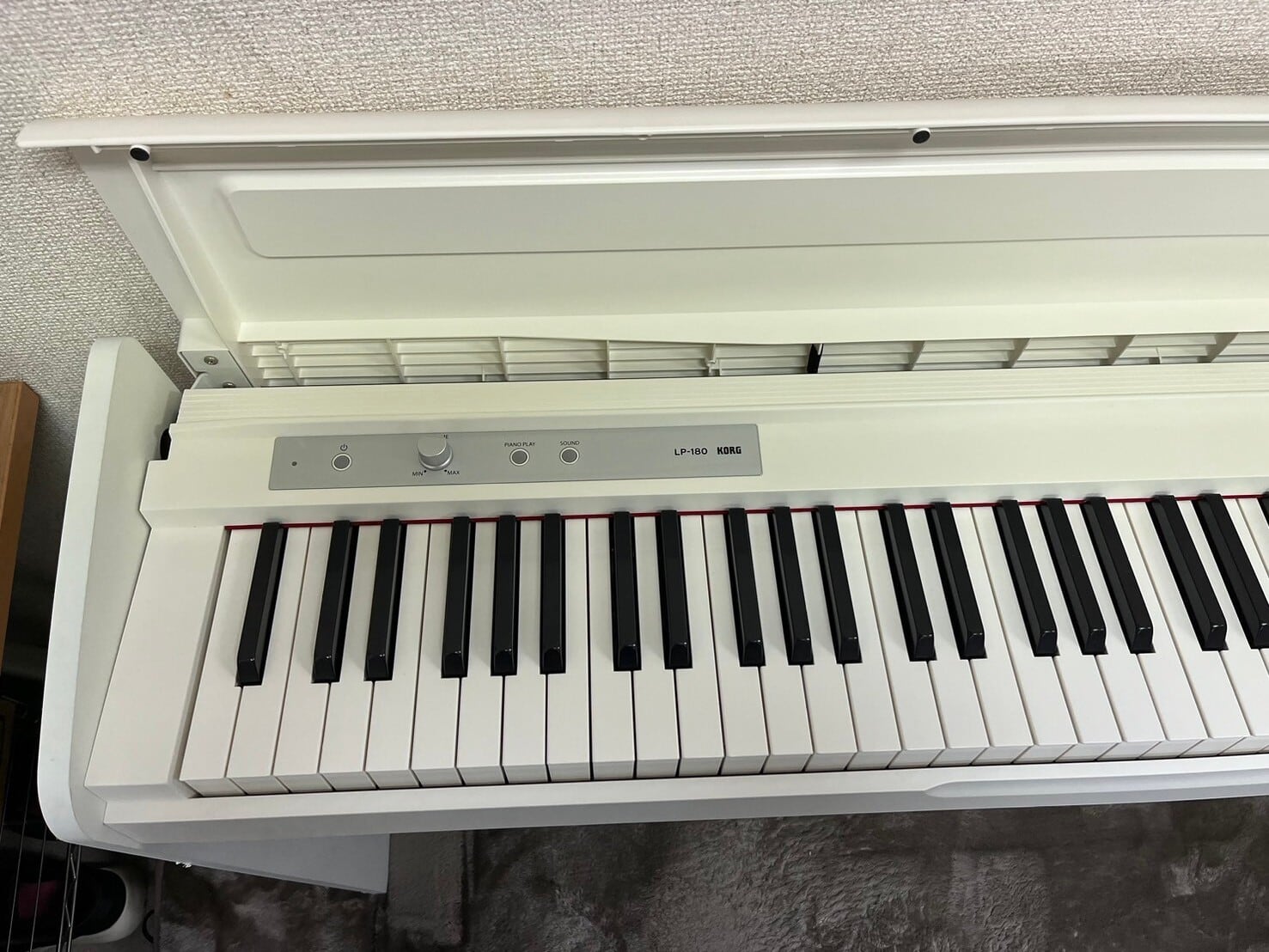 C965 KORG 電子ピアノ LP-180 2019年製 椅子 ペダル付き KORG 電子ピアノ LP-180 2019年製 スタンド 椅子 ペダル付き