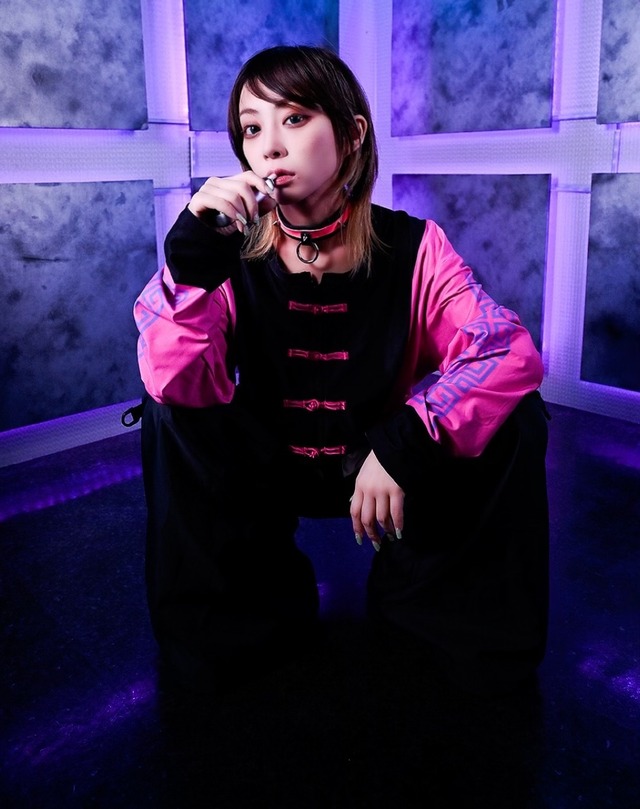 ChaYBER Fighting sleeve T-shirt【PINK】 ／AIKA ELECTRONICS