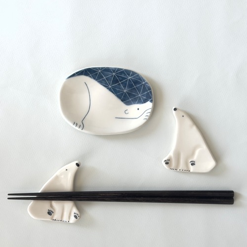 シロクマ　箸置き numanekko
