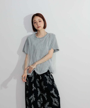 2605147 オーバーチュールスカラップTシャツ gray