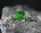 クロムチタナイト【Chromium-Bearing Titanite】ロシア産