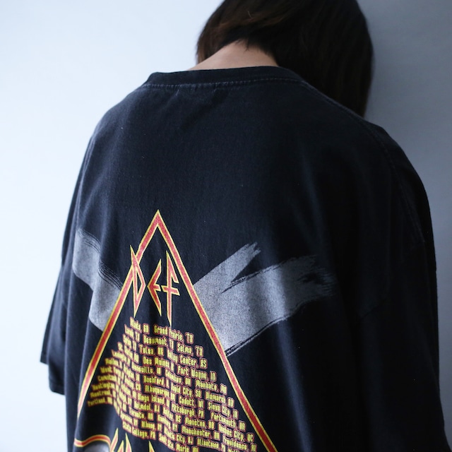 "DEF LEPPARD" XXL over silhouette front and back print tee